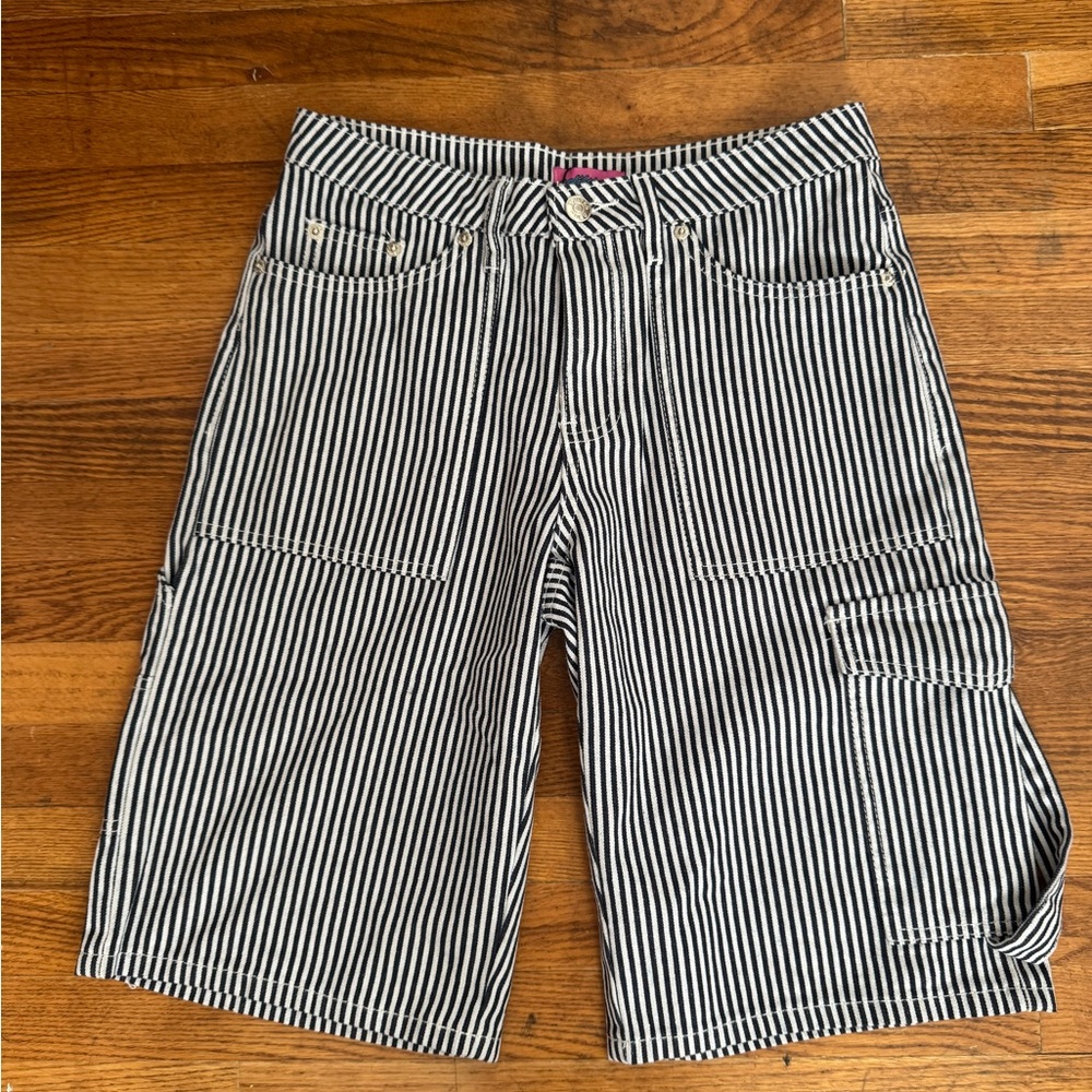Edikted Friday Striped Low Rise Cargo Shorts